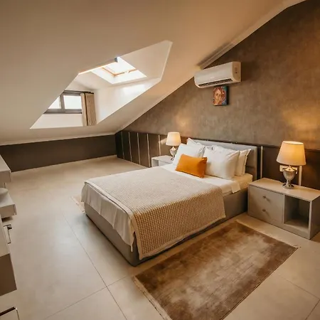 Ξενοδοχείο Guney House By Safiya