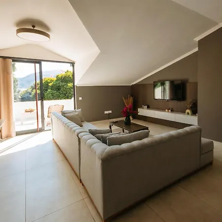 Ξενοδοχείο Guney House By Safiya